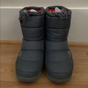 North face waterproof boots (Alpha dry)